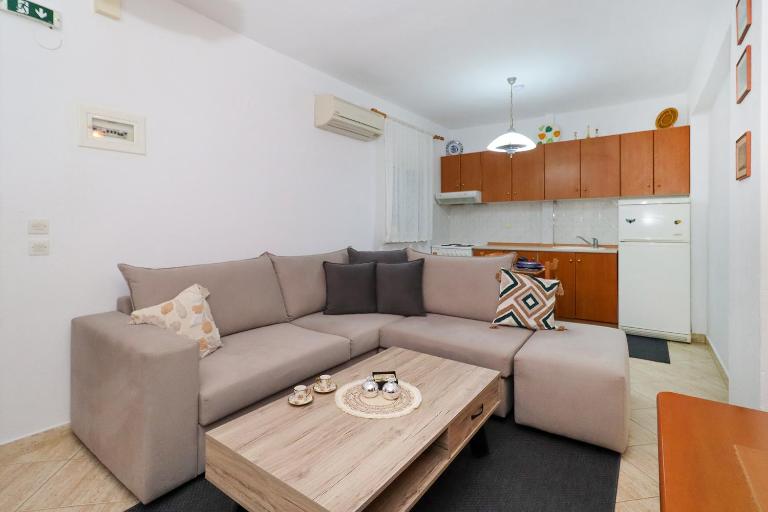 Avero seaside apartment Pefkohori - Ferienwohnung Pefkochori