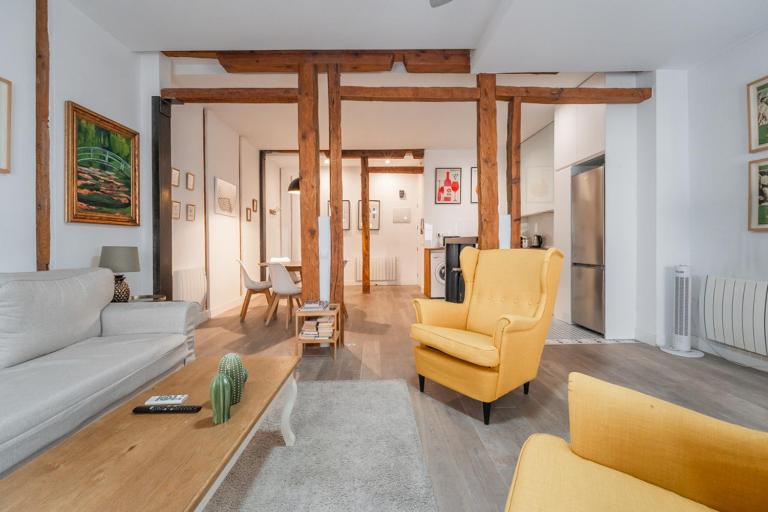 Bright and Cozy 2BD 2BT GranVia - B&B Madrid