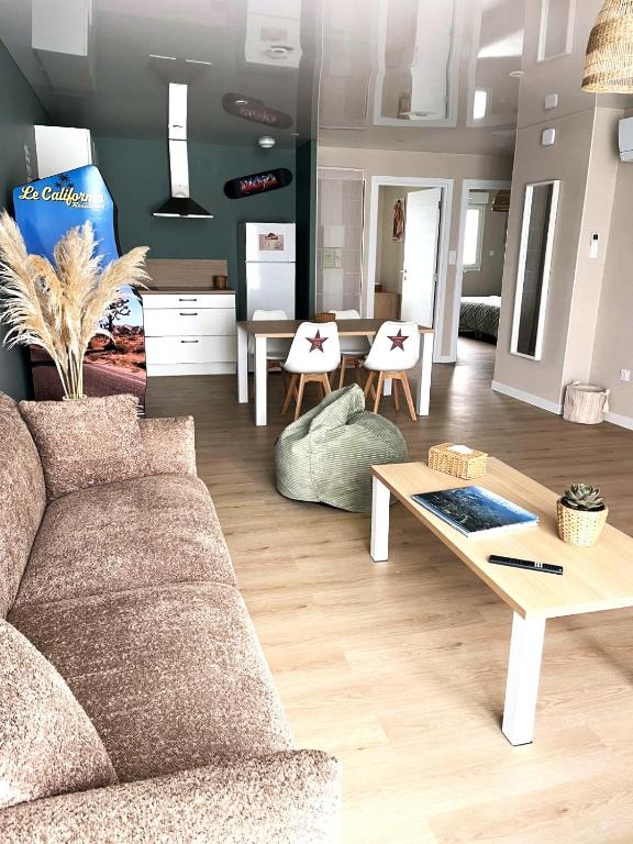 Appartement cosy ambiance Hollywood dans résidence avec piscine 2 pers parking gratuit - B&B Neuf-Mesnil
