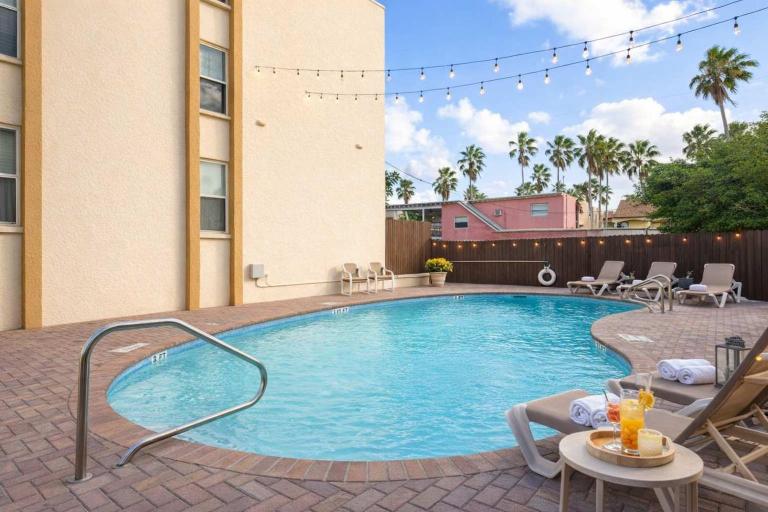 Walkable Location - 99 Steps to Beach - Pool - Chambres d'hôtes South Padre Island