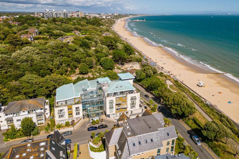 Sea Spirit - Short Walk to Alum Chine Beach - B&B Bournemouth