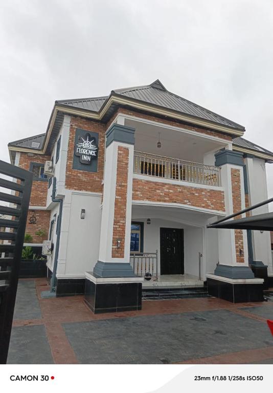 Florence inn and apartment - Chambres d'hôtes Benin City