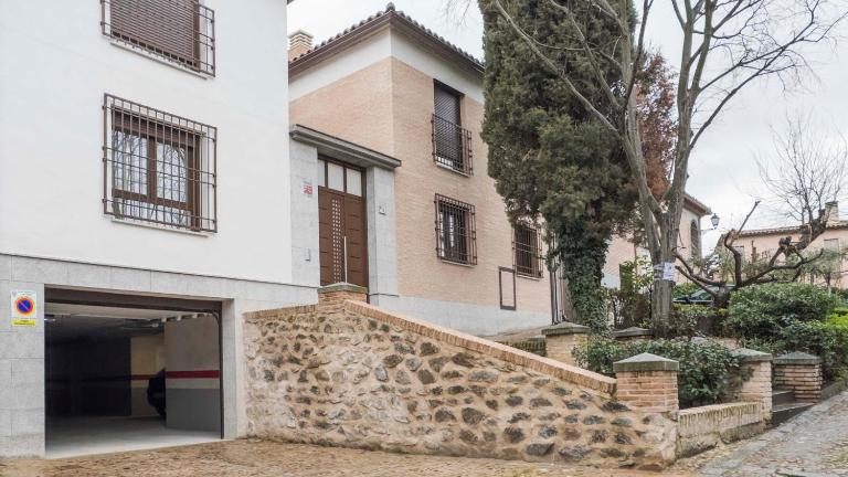 Apartamentos San Juan de los Reyes by Toledo AP - B&B Toledo