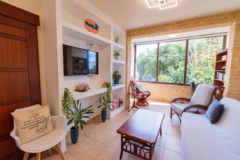 Piale Palms Makenzie Beach Front Apartment Larnaca Airport Area - Ferienwohnung Larnaka