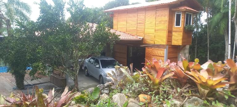 Casa 2, 3 ou 4 pessoas vista incrível com piscina centro Bombinhas carro 4x4 ou potente - Ferienwohnung Bombinhas