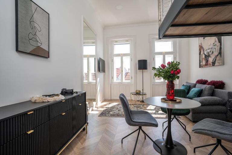V62 studio apartments- Downtown Sopron - Bed and Breakfast Sopron