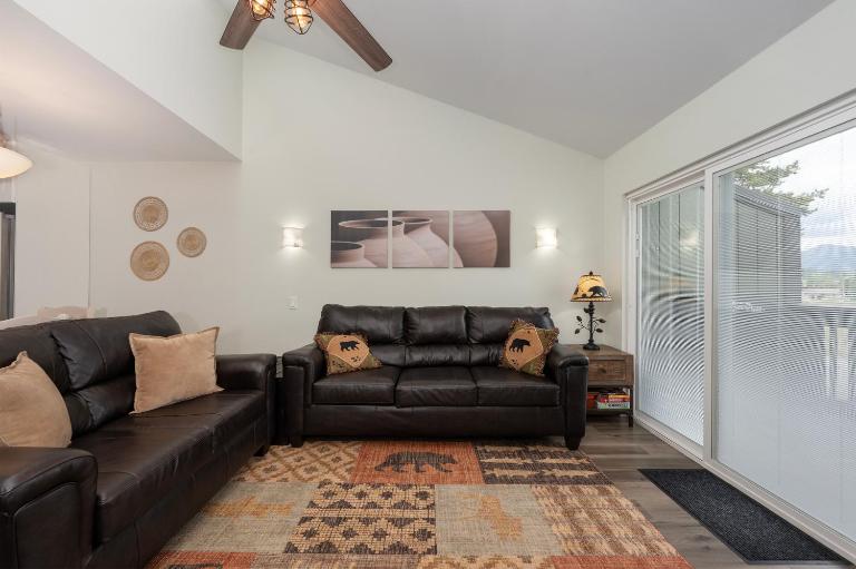 Meadow Ridge Court 20 Unit 13 - B&B Fraser