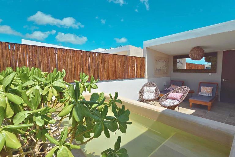 Casa Palalma Penthouse Suite with Private Rooftop Pool - B&B Tulum