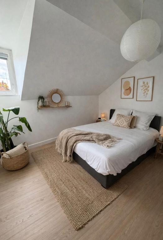 Appartement Trois Chambres Cholet Proche Puy du F - B&B Cholet