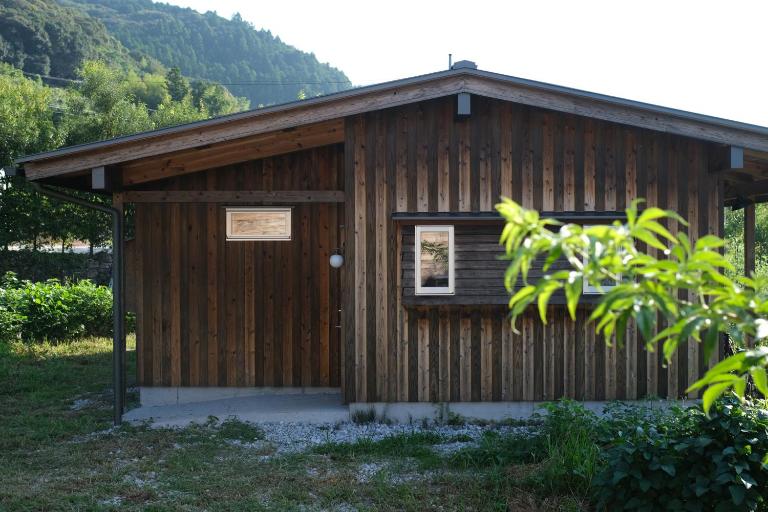 Lotus Retreat ロータスリトリート 高知空港から車で30分 山のふもとの一棟貸しコテージ - B&B Tosayamadachō-nakano