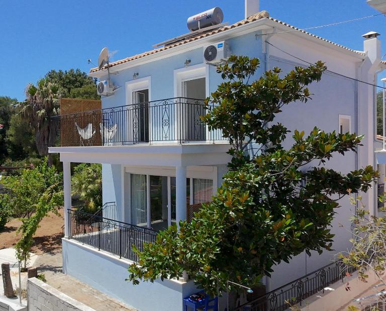 Aquarius Kefalonia - B&B Pesáda