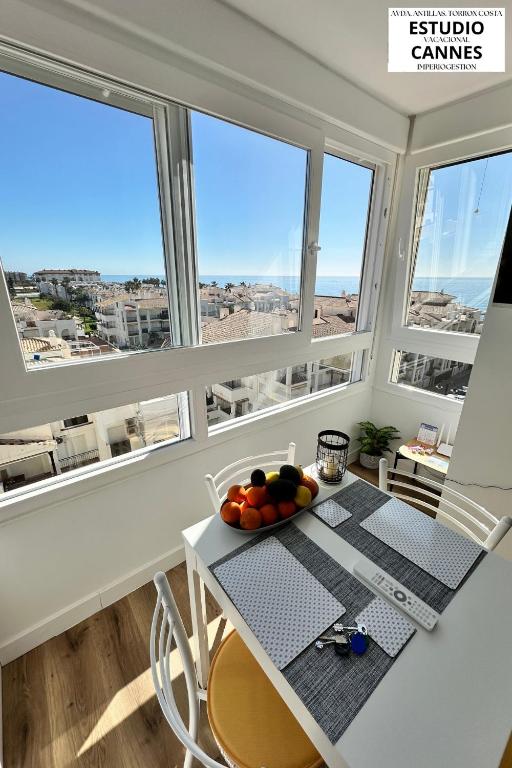 ESTUDIO CANNES Avenida de las Antillas Torrox Costa - Bed and Breakfast Torrox Costa