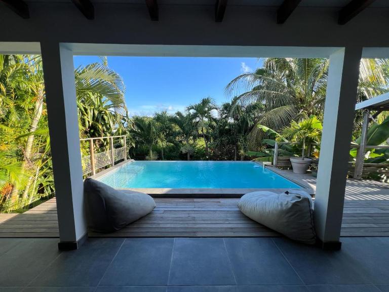 Villa de charme Lembama à deux pas de la plage - Makiese Resort - B&B Belle Allée