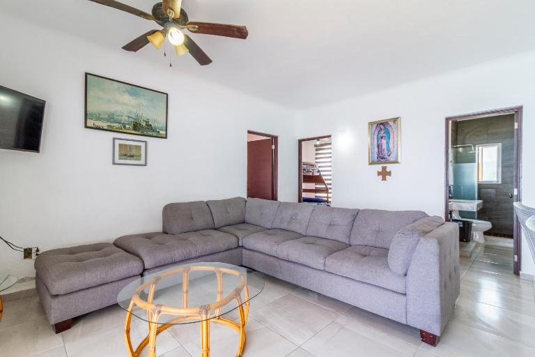 Depa Frente al Mar - 8 Personas - 3er Piso - B&B Manzanillo
