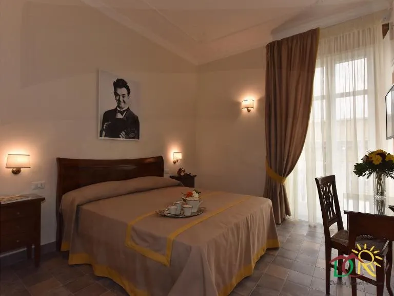 Dimora conte di Ruvo - B&B Naples