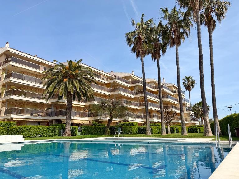 DOMuum Holidays - BAHIA DORADA - Chambres d'hôtes Cambrils