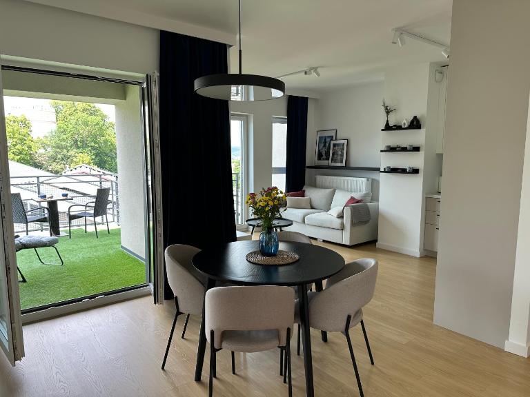Cozy Bear Apartments with view and parking - Ferienwohnung Przemyśl