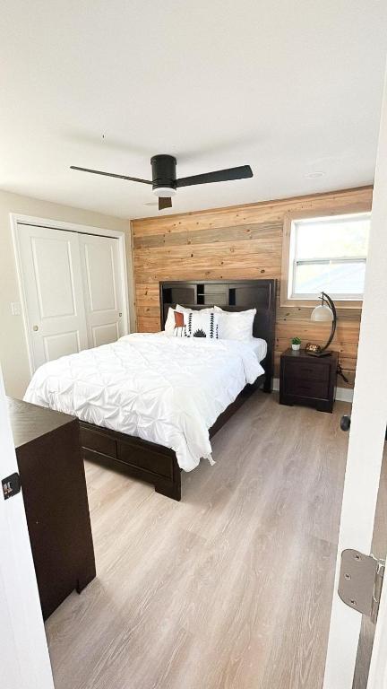 1 Bedroom Downtown Apartment - B&B Andrews