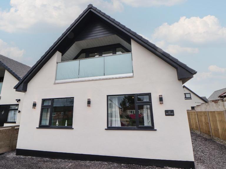 Mikes Place On The Cove - Bed and Breakfast Rhyl