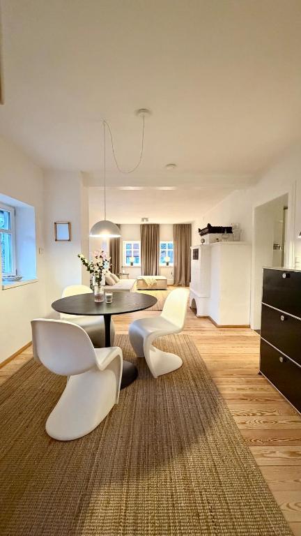 Fachwerkhaus am Kirchplatz - B&B Untersiemau