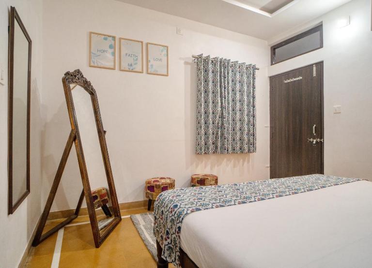 Raas Haveli 2 BHK Luxury Apartment - B&B Udaipur