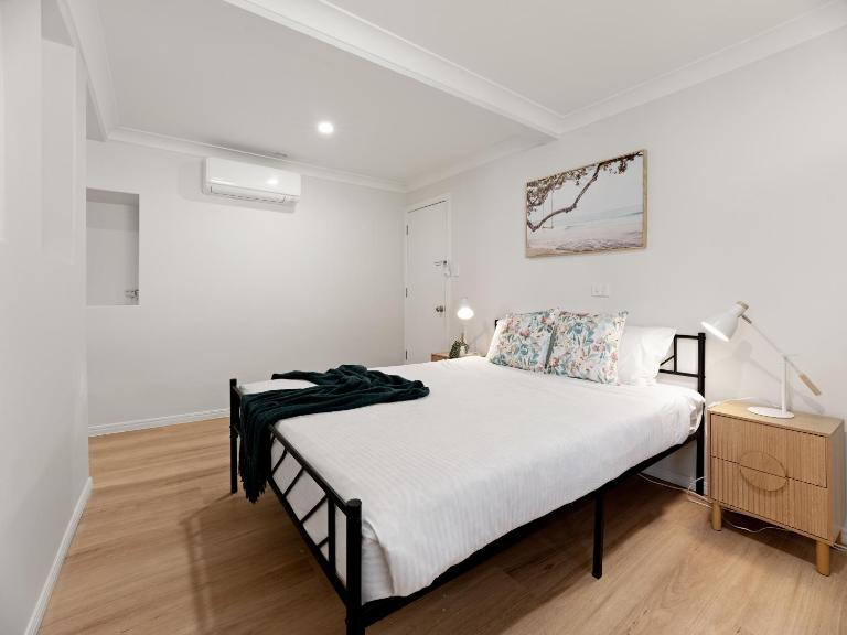 North Ipswich 1BR Pine Studio - Ferienwohnung Ipswich