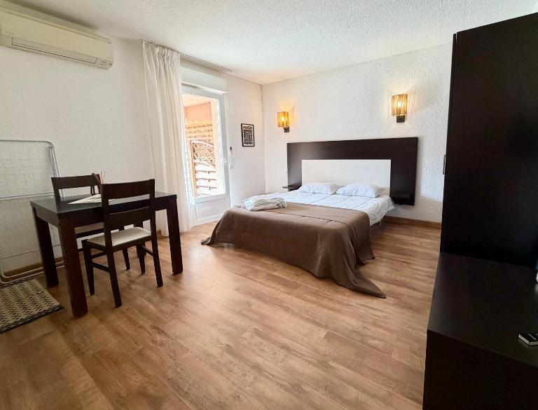 SAINT-FLORENT Studio PISCINE FLO300-146 - B&B Saint-Florent