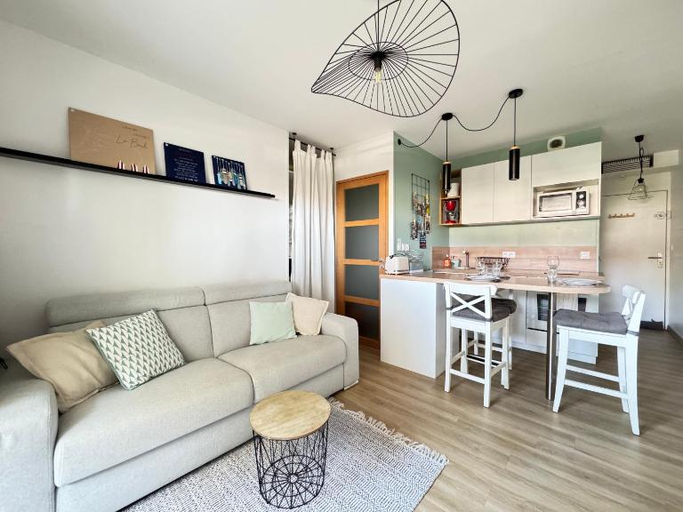 Les Muleaux - Wifi, TV, Piscine de résidence - Bed and Breakfast La Baule-Escoublac