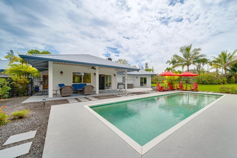 Lush Puna Coast Escape! Spacious Home w/ Pool - B&B Keaau