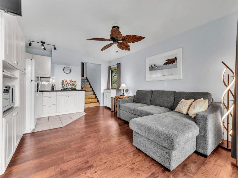 57 Beautiful Remodeled Studio - Bed and Breakfast Pāhala
