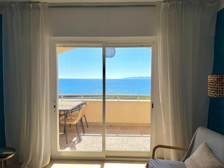 Sea view loft in Estepona port - B&B Estepona