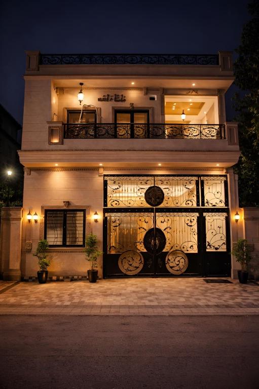 The Oramin Apartments - Ferienwohnung Lahore
