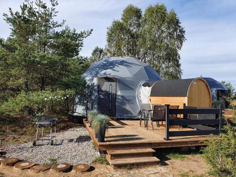 Glamping Podniebny - Chambres d'hôtes Borsk