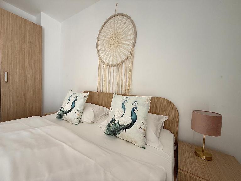 Fly Airport Residences & Therme-SELF CHECK-IN - B&B Otopeni