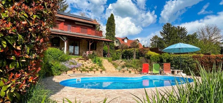 Villa Limhamn - Őrbottyán - B&B Őrbottyán