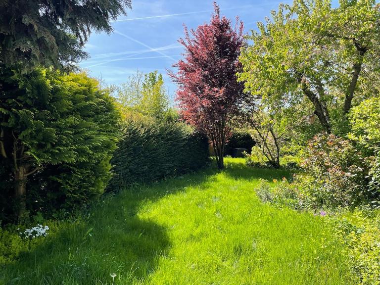 Ganzes Haus mit Garten - exklusiv für eure Gruppe - B&B Lipsia