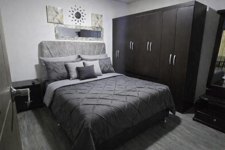 Amoblado cerca al aeropuerto el dorado Bogotá, frente CC Nuestro Bogotá - B&B Bogotá