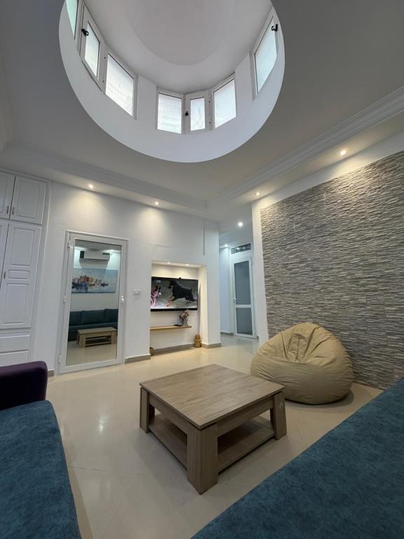 Corniche Signature Luxury Apartment - Chambres d'hôtes Bizerte