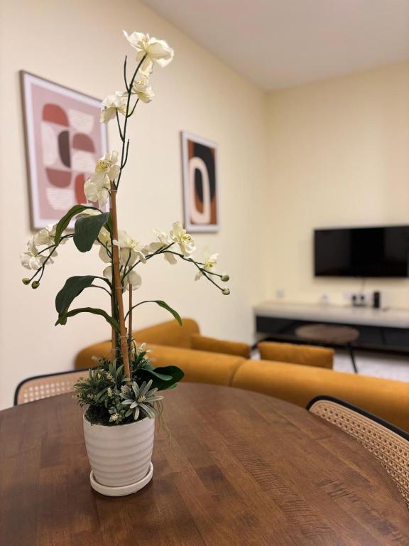 Cozy 1BR Crown Pacific Apartment, Near The Spring - Ferienwohnung Bintulu