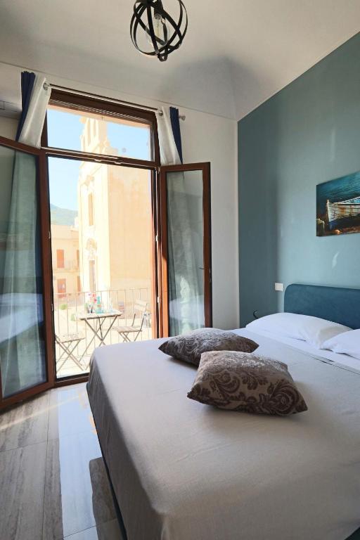 Agorà di Favignana - Affittacamere Piazza Madrice - B&B Favignana