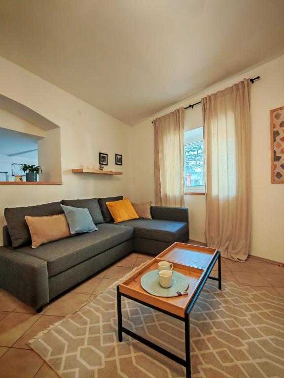 Apartment Kollmann - 50m from Arena, private courtyard - B&B Pula
