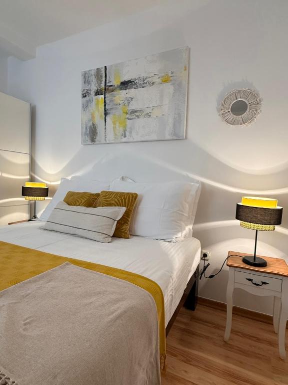 Apartman Tino with two sunny terace - B&B Lesina