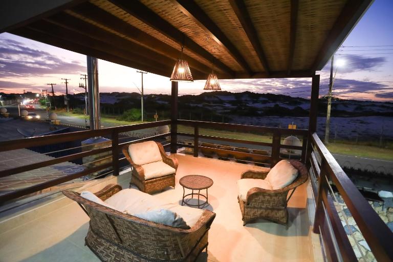 Casa com Área Gourmet e Lazer em Condomínio a 300m da Praia do Flamengo - Bed and Breakfast Salvador
