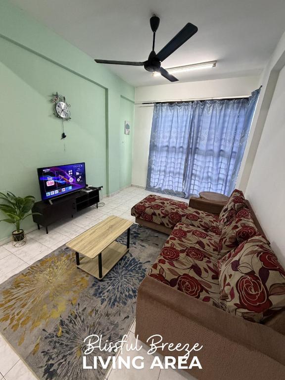Blissful Breeze 4 ROOMS & NETFLIX by EZYROOM MELAKA - B&B Kampung Ayer Keroh