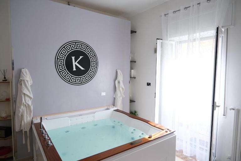 Kosmosuite con sauna e idromassaggio in camera - B&B Brindisi