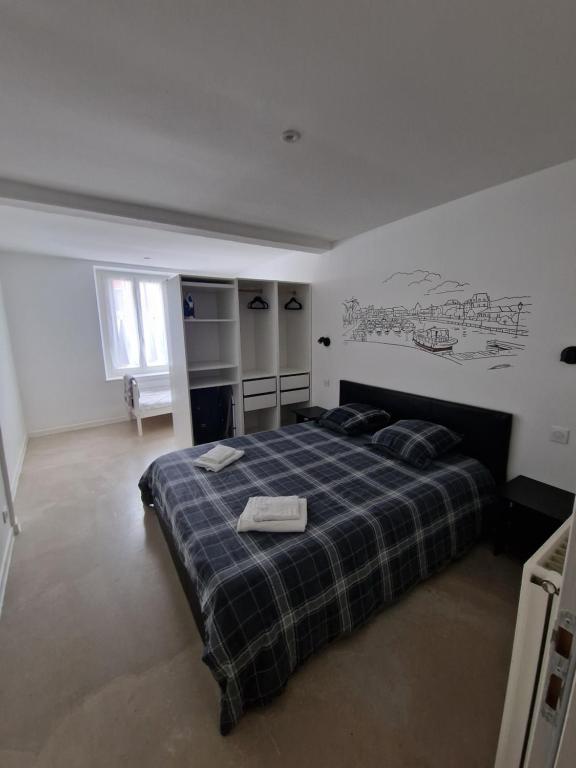 T2 Autonome, centre ville proche Cathédrale - B&B Toul