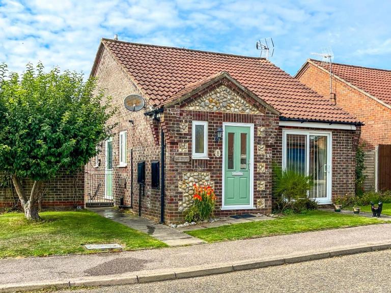 2 Bed in Norwich oc-75398 - Bed and Breakfast Mundesley