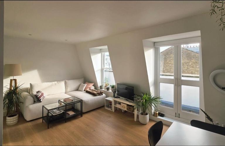 Fantastic 1-bed Notting Hill flat with balcony and stunning views - B&B Londra