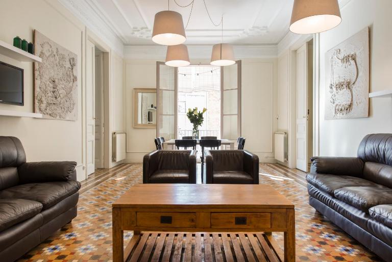 SibsBcn- Rambla- Family Friends Business Central - B&B Barcellona