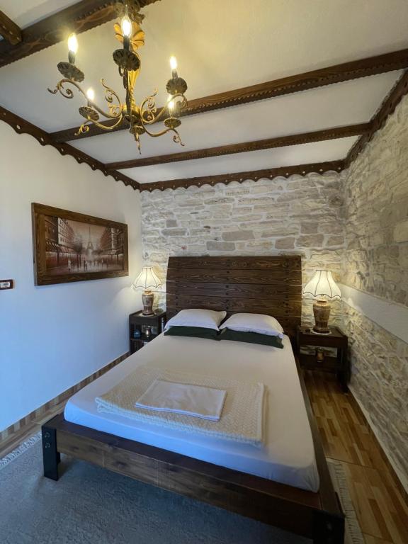 Forest House - B&B Berat